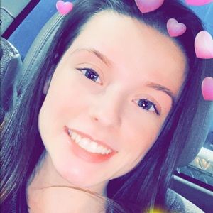 Meet your Posher, Whitney